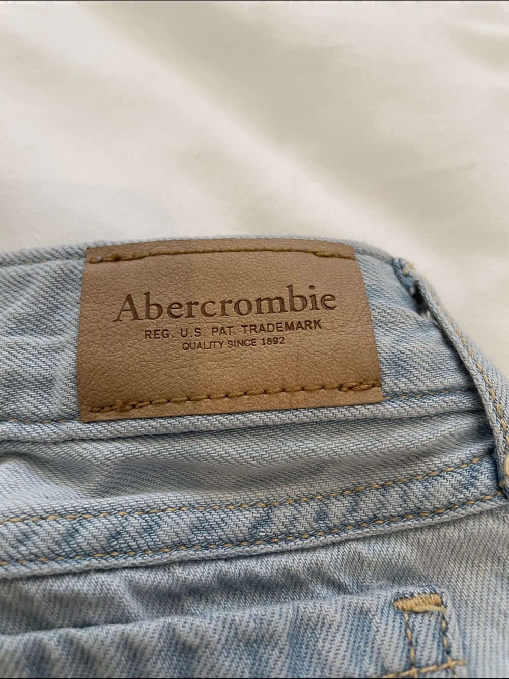 abercrombie kids Light Blue Wide-Leg Jeans with Pink Bow Patches - Picture 5 of 5